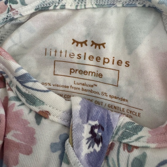 NWT Little Sleepies Tiny Blooms Ruffle Layette Zippy Keepsake Bag Size Preemie - Picture 5 of 6